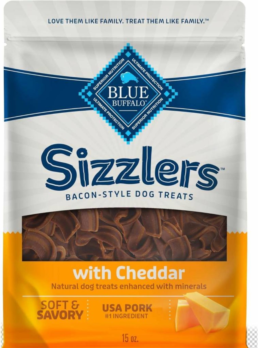 Blue Buffalo Sizzlers Natural Bacon-Flavored Soft Dog Treats with Real USA Pork, 6-Oz Bag – Original Flavor Soft-Moist Training Snacks for Dogs